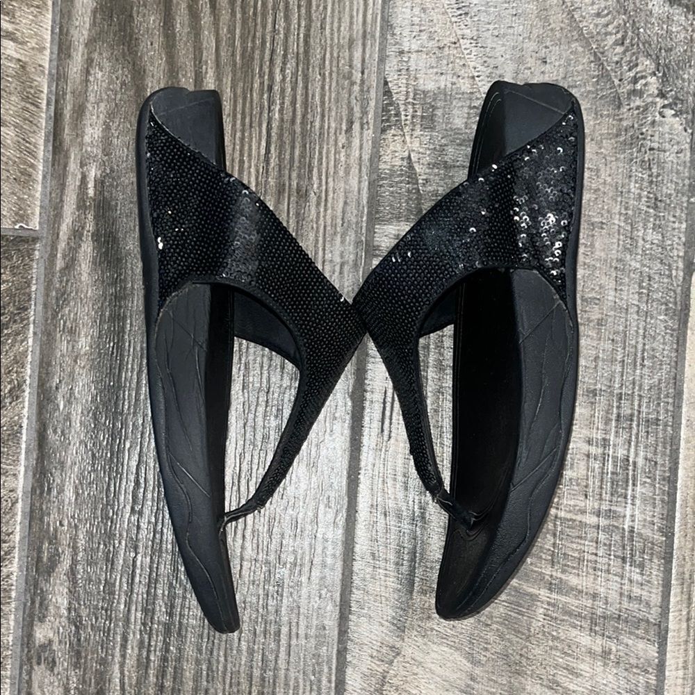 FitFlop Black sequin Thong Sandals
